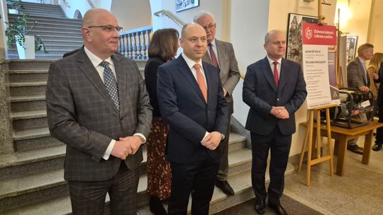 Radni PiS pytają o aferę korupcyjną. Fulara: CBA wiele razy się myliło