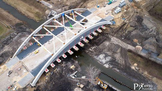 Radni pokłócili się o nazwę mostu na Bystrzycy. Jest nowy pomysł na pomnik