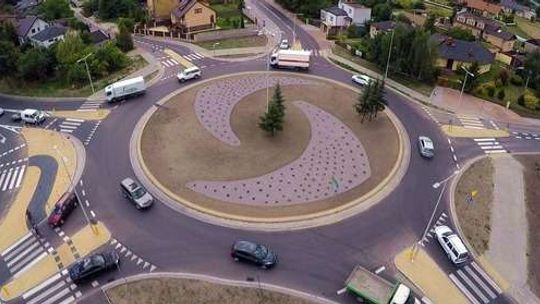 Radni przegłosowali. Jest rondo Kaczyńskiego, Płażyńskiego i brygady Piłsudskiego