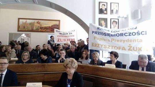 Radni też bronią prezydenta Lublina. Druga skarga na zarządzenie wojewody ws. Żuka