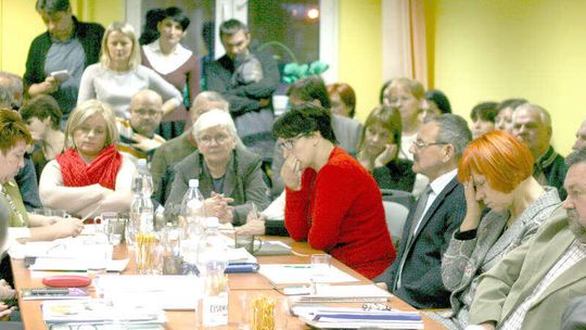 Radni wójtowi obniżyli pensję, sobie wysokości diet już nie