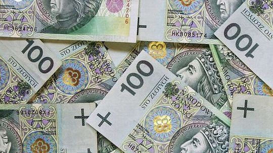 Radni z Puław chcą uciąć podwyżki urzędnikom