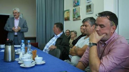 Radni za referendum ws. zakazu utylizacji odpadów poubojowych. Inicjatorzy straszą odwołaniem wójta