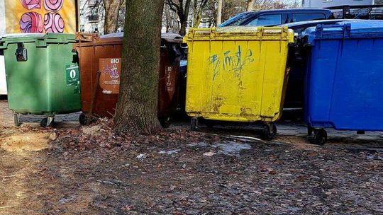 Radni zdecydowali. Opłaty za śmieci idą w górę
