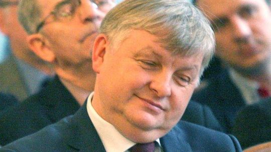 Radni zdecydowali. Wójt gm. Puławy zarobi mniej