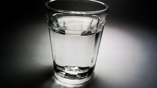 Radny był pijany podczas komisji rady gminy. Miał 1,7 promila