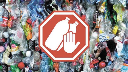 Radny Kraśnika chce mniej plastiku, ale boją się powtórki z afery z 5G