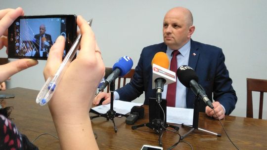 Radny PiS: Dlaczego tak drogo za śmieci?