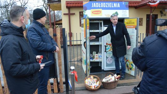 Radzyń Podlaski: Ewangelicki pastor zainicjował lodówkę społeczną 
