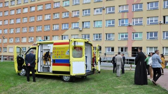 Radzyń Podlaski: Nowa karetka dzięki sponsorom 