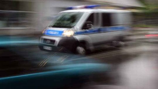 Radzyń Podlaski: Policjanci w ostatniej chwili odcięli samobójcę