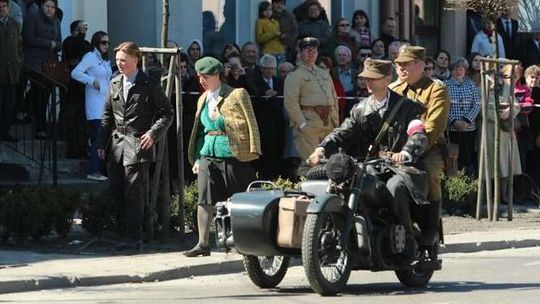 Rajd "Zapory" w Bełżycach. Ognisko, pokazy i inscenizacja bitwy pod Krężnicą Okrągłą