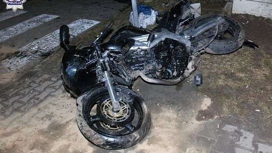 Ranny motocyklista. Przyczyną wypadku nadmierna prędkość?