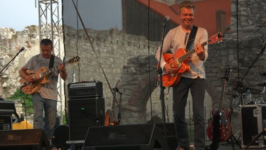 Raz Dwa Trzy zagrało na Zamku w Janowcu (zdjęcia)