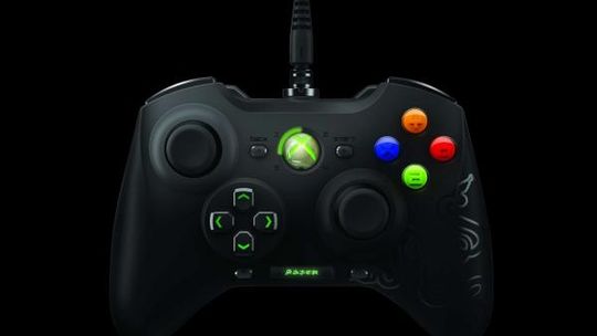 Razer Sabertooth: Jest wyświetlacz, jest zabawa