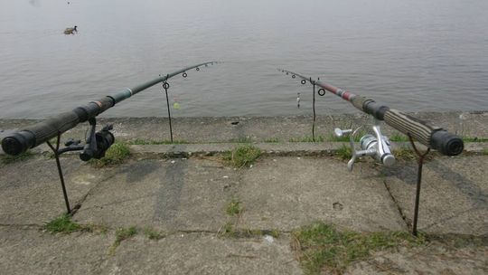 Reanimacja wędkarza się powiodła. Niestety mężczyzna zmarł w szpitalu