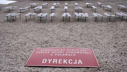 Recepta dla szpitala w Puławach: zwolnienia i łączenie oddziałów