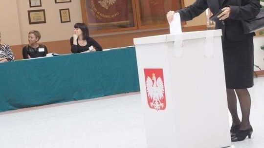 Referendum 6 września. Ile będzie można zarobić w komisji?