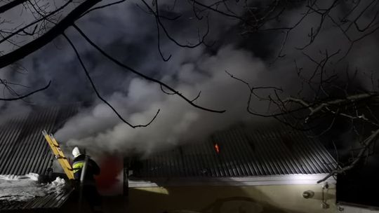 Rejowiec. Spłonął garaż z samochodem