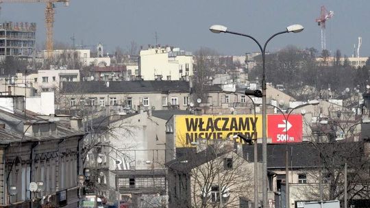 Reklamowy śmietnik może zniknąć z dróg