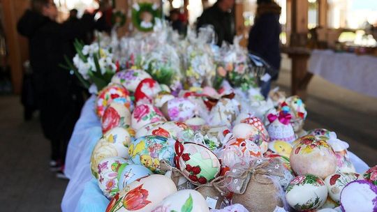 Rękodzieło i świąteczne ozdoby od podopiecznych placówek. Przed nami Jarmark Wielkanocny w starostwie powiatowym