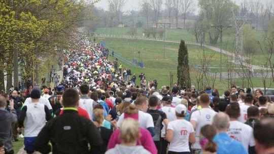 Rekordowa dycha do maratonu. Ponad 1,6 tys. biegaczy w Lublinie
