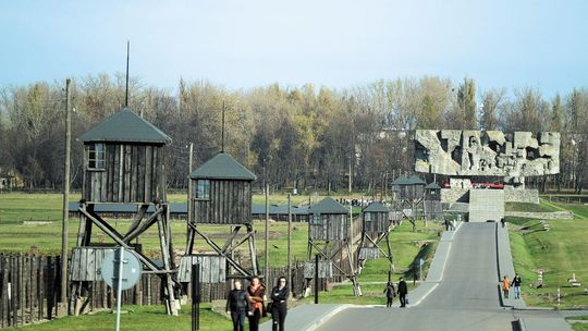 Rekordowa frekwencja w Muzeum na Majdanku
