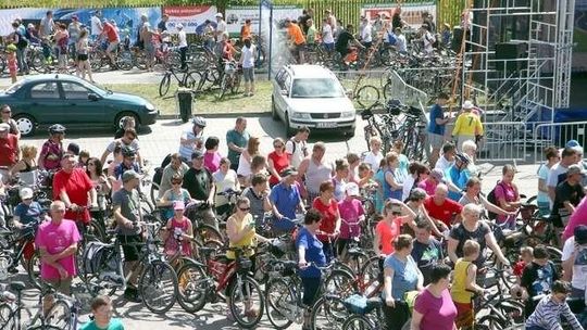 Rekordowe święto. Kilkanaście tysięcy rowerzystów w Lubartowie (zdjęcia)