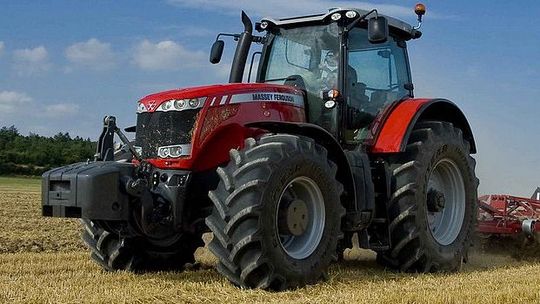 Rekordowy sierpień w sprzedaży traktorów