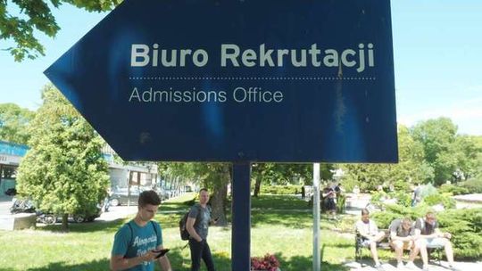 Rekrutacja na studia w Lublinie: Są wyniki matur, teraz walka o indeks [terminy rejestracji]