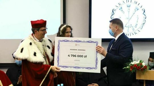 Rektor od cnót niewieścich blisko sukcesu. Akademia Zamojska może kształcić prawników