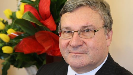 Rektor Uniwersytetu Medycznego dostanie prawie 6 tys. zł podwyżki