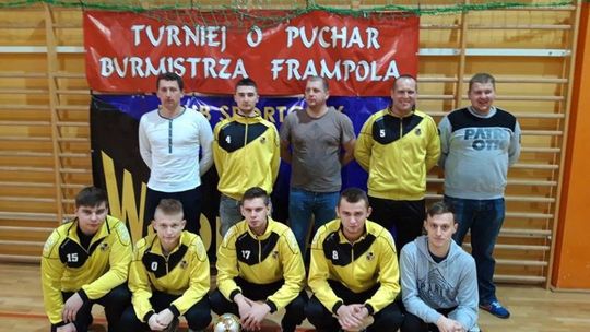 Relax Radecznica najlepszy w Lidze Halowej we Frampolu