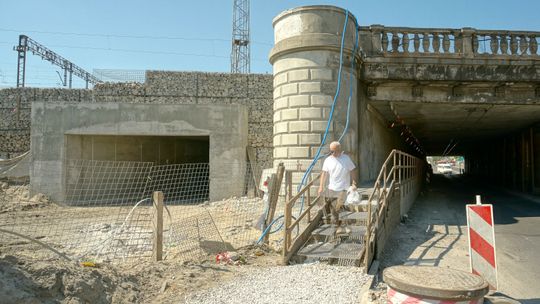 Remont dłuższy niż wiadukt nad Kunickiego