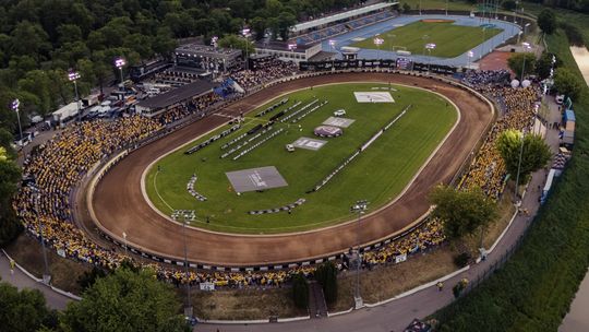 Remont stadionu przy Z5. Miasto zdradza szczegóły