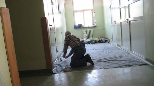 Remont w szkole pełnej uczniów "Głowa boli"