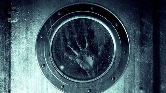 Resident Evil: Revelations. Zombie, stwory i wirusy (wideo)