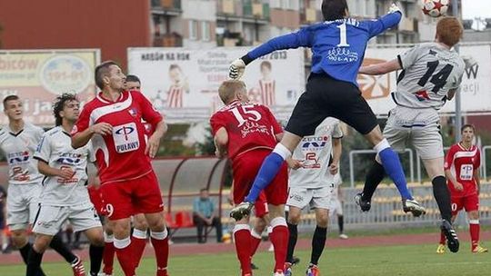 Resovia - Wisła Puławy 0:0, ponad godzinę w dziesiątkę