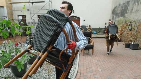 Restauratorzy chcą pracować. Apelują do rządu o otwarcie ogródków