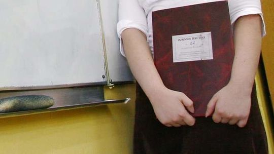 Rewolucja, koniec gimnazjów i więcej historii