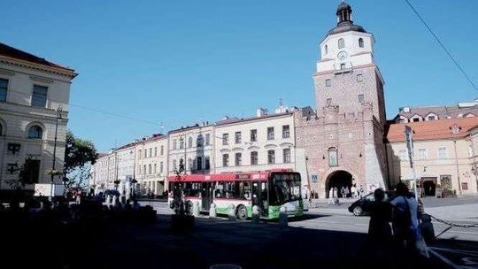 Rewolucja przed Bramą Krakowską? Nie będzie podziału na chodnik i jezdnię
