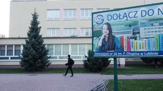 Rewolucja w oświacie nie w tym roku