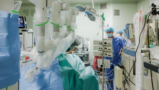 Robot leczy raka płuca w lubelskim szpitalu