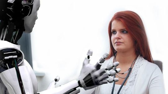 Roboty przejmują część zadań lekarzy i pielęgniarek