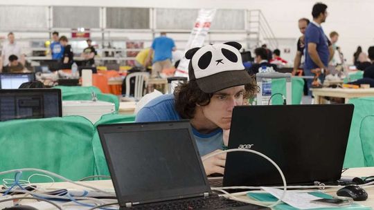 Robotyka i programowanie dla najmłodszych. Weź udział w Meet and Code