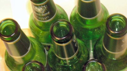 Rodzice po alkoholu wybrali się na przejażdżkę autem z 5-letnim dzieckiem