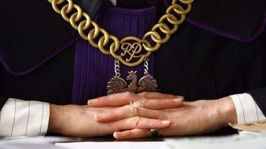 Rodzinne spotkanie w Kurowie zakończyło się krwawą awanturą z użyciem noża i widelca 