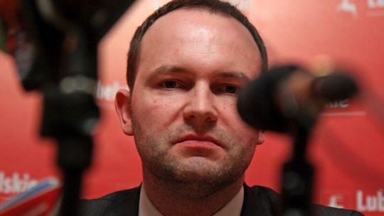 Rok rządów Krzysztofa Hetmana. Jak radzi sobie marszałek?