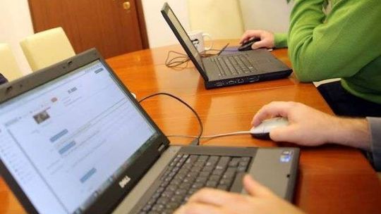 Rok w wyszukiwarce. Czego Polacy szukali w Google w 2017 roku?