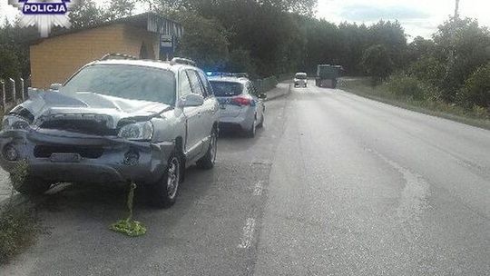 Rokitno: Jadąc hyundaiem uderzyła w tył ciężarówki